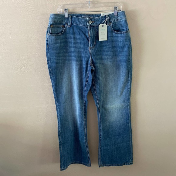 Maurices Denim - NWT Maurices Mid Rise Bootcut Jeans Size 14W Short 0066